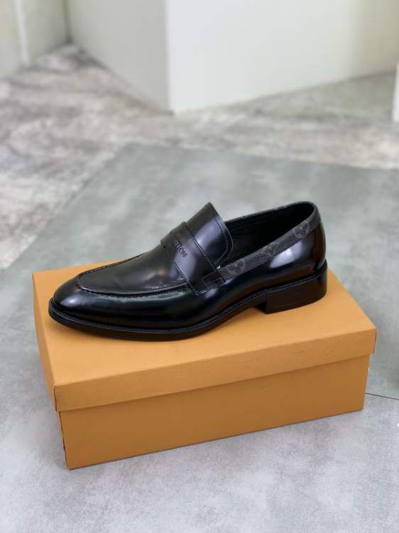Picture of Louis Vuitton Shoes _SKULVsz38-46mnf057314349